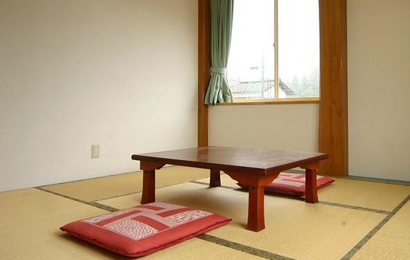 Nakasumi Ryokan Yuzawa  Δωμάτιο φωτογραφία